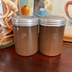 Retro Vintage Brown Salt & Pepper Shakers Cottagecore Grannycore Metal Screw Top